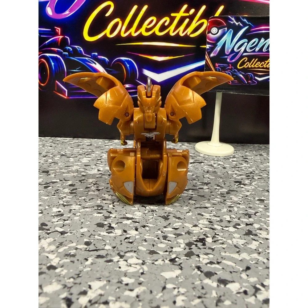Bakugan Subterra Neo Dragonoid 600G Bronze Gold Transforming Figure 2009